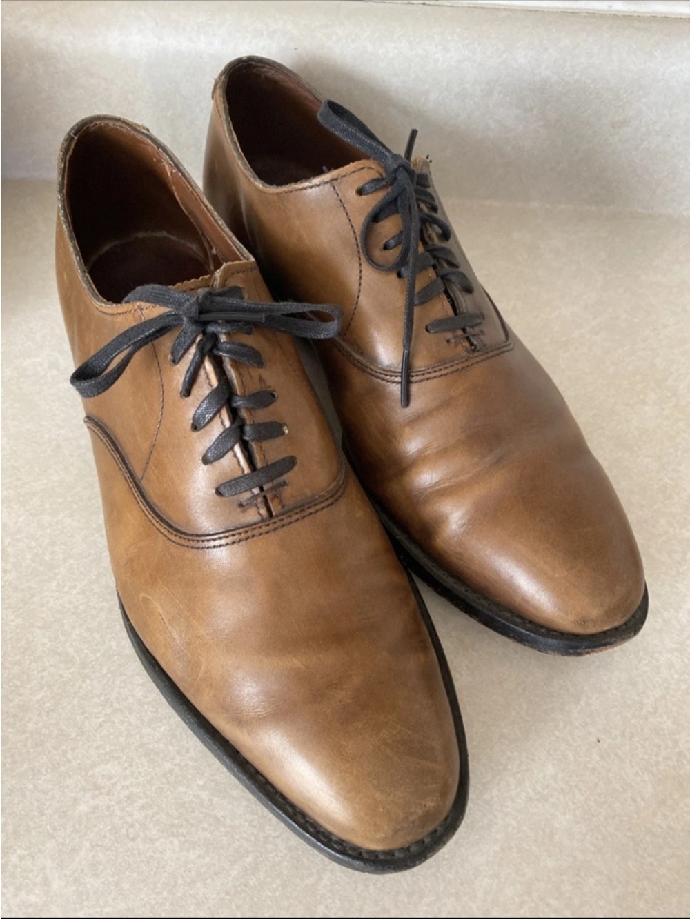 Men's Brown Leather Oxford Dress Shoes - Classic Lace-Up Allen Edmonds size 8D